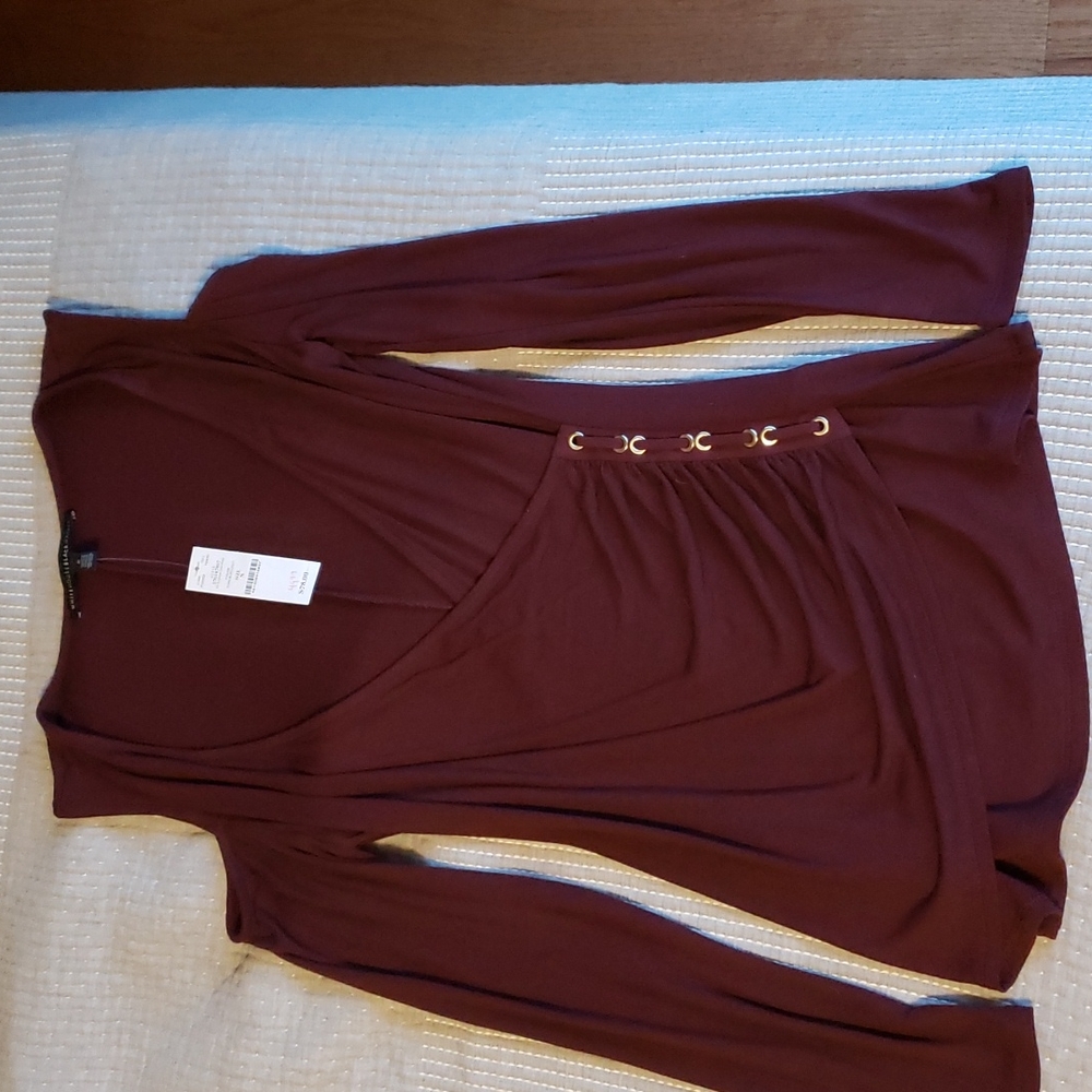 Knit Cold Shoulder Fitted Top